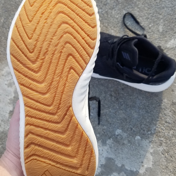 Adidas Unisex AlphabounceShoes - Picture 6 of 9